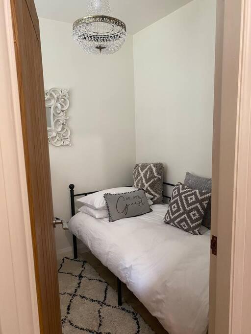 Luxury Peak District 2 Bedroom Boutique Cottage Two Dales Buitenkant foto